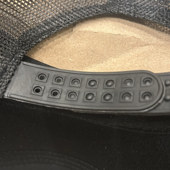 Rhinestone baseball heart trucker hat - Picture 4 of 5